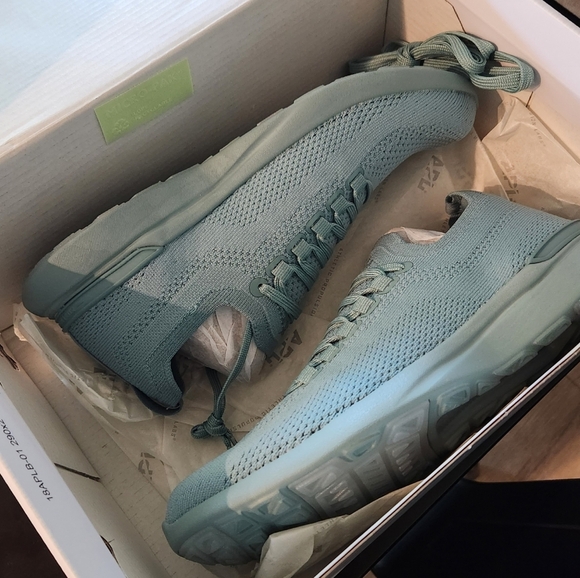 Athletic Propulsion Labs (APL) Techloom Breeze Seaside 7 B (M) - Picture 2 of 7